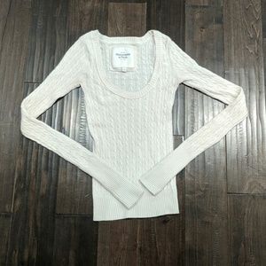 A&F Off-white Scoop neck Sweater Size small
